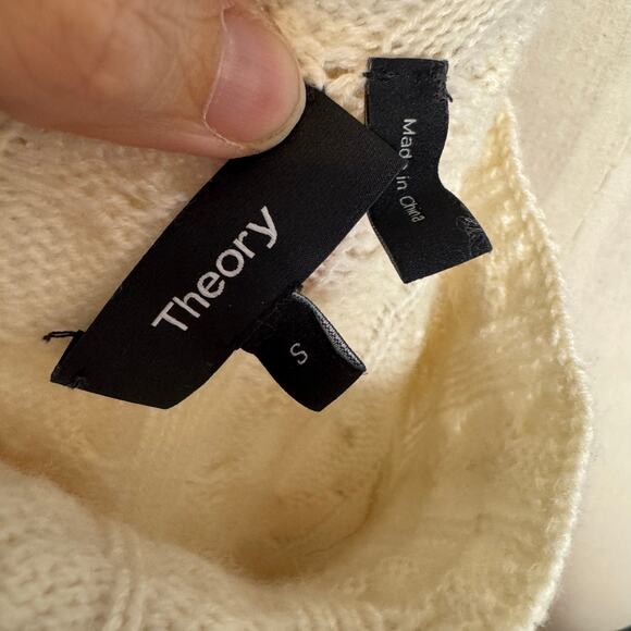 Theory Horseshoe Cable Knit Turtleneck Sweater 100% Cashmere Women’s S - Picture 6 of 8